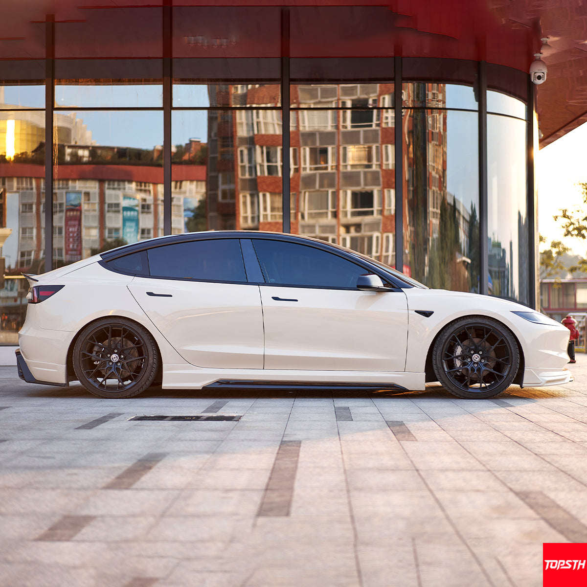 Tesla Model 3 (2024+) TOPSTH Design PP Injection-Molded Body Kit - Front Lip, Side Skirts, Rear Diffuser in Multiple Finishes