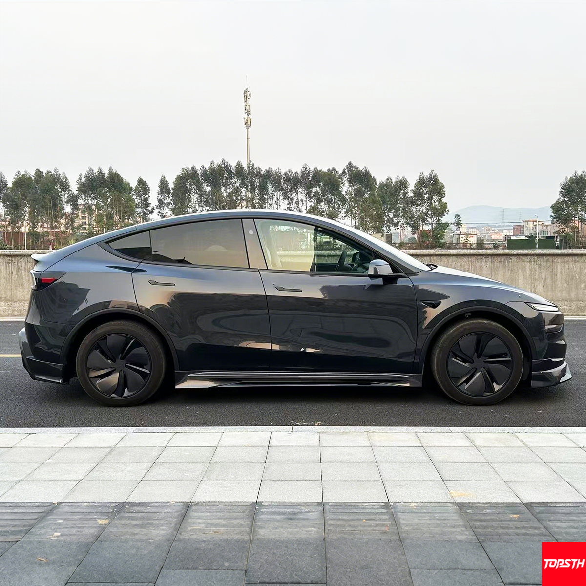Tesla Model Y Juniper (2025+) TOPSTH Design ABS Body Kit - Front Lip, Side Skirts, Rear Diffuser for Enhanced Style