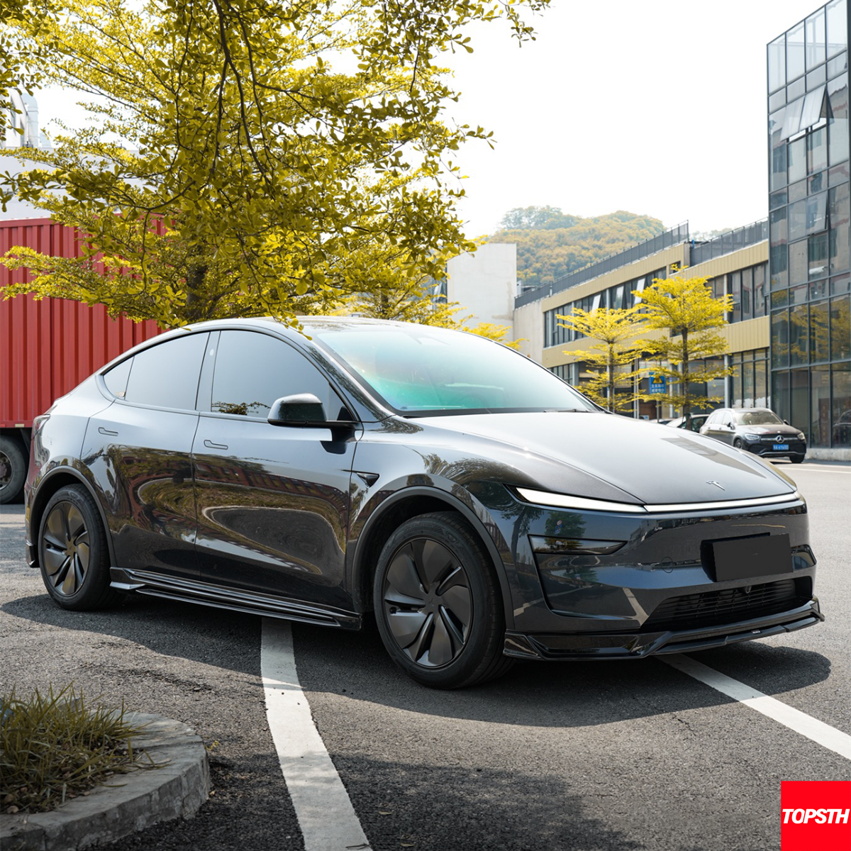 Tesla Model Y Juniper (2025+) TOPSTH Design ABS Body Kit - Front Lip, Side Skirts, Rear Diffuser in Multiple Finishes