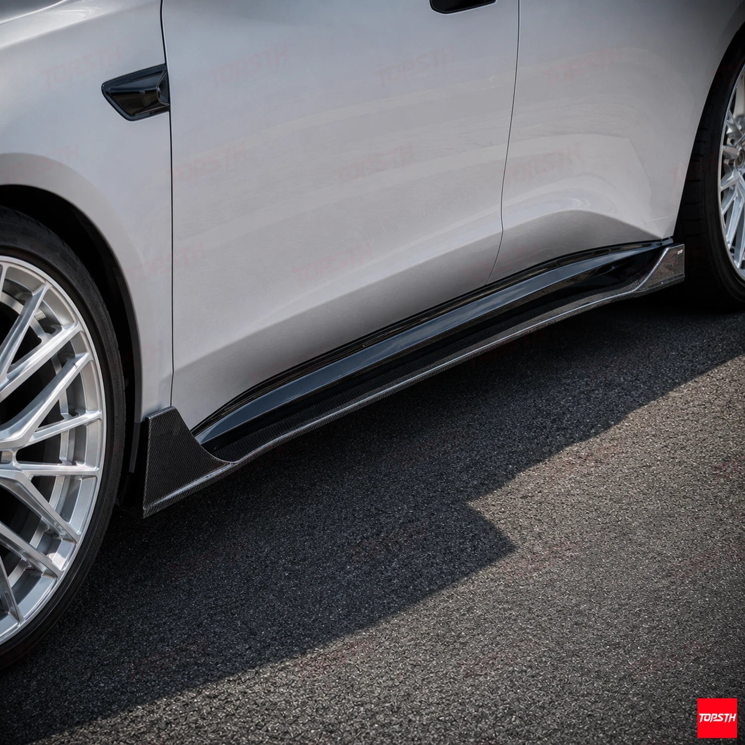 2023+ NIO NIO ET5 Touring ET5T MRK Style Dry carbon fiber Body kit side skirts detail by TOPSTH