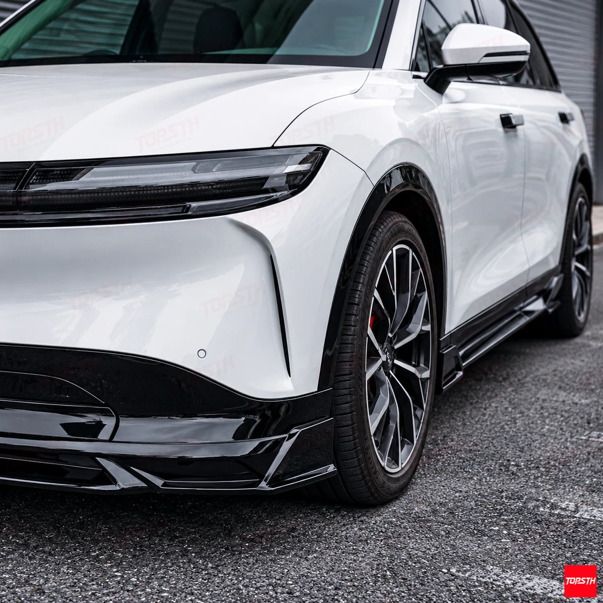 2024-2025 Zeekr 7X BSKT Style ABS Body Kit installation detail view by TOPSTH