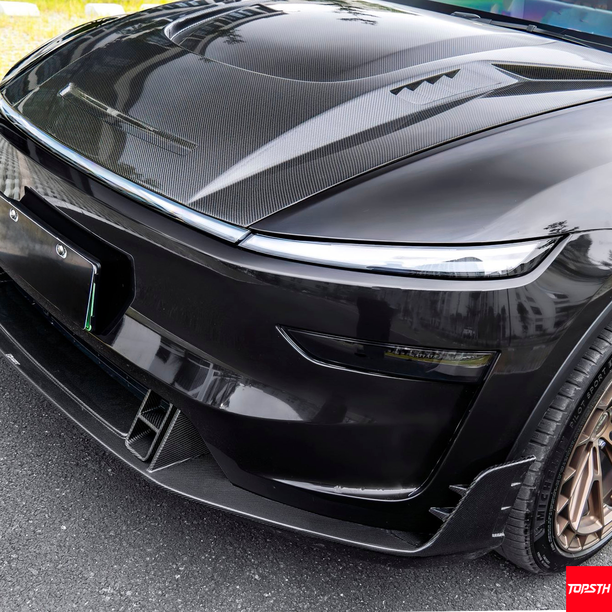 Tesla Model Y Juniper 2025+ CMST Design Carbon Fiber Engine Hood