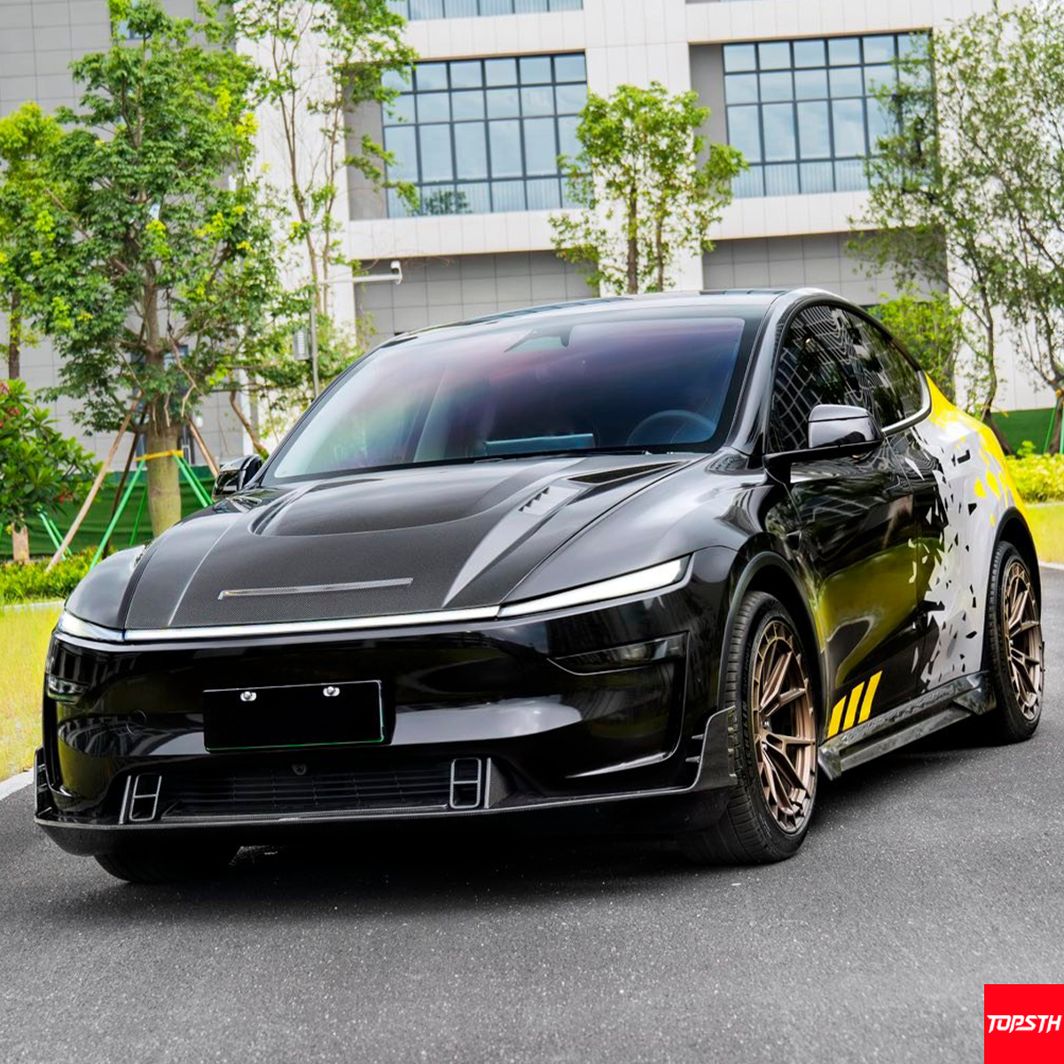 Tesla Model Y Juniper 2025+ CMST Design Carbon Fiber Engine Hood
