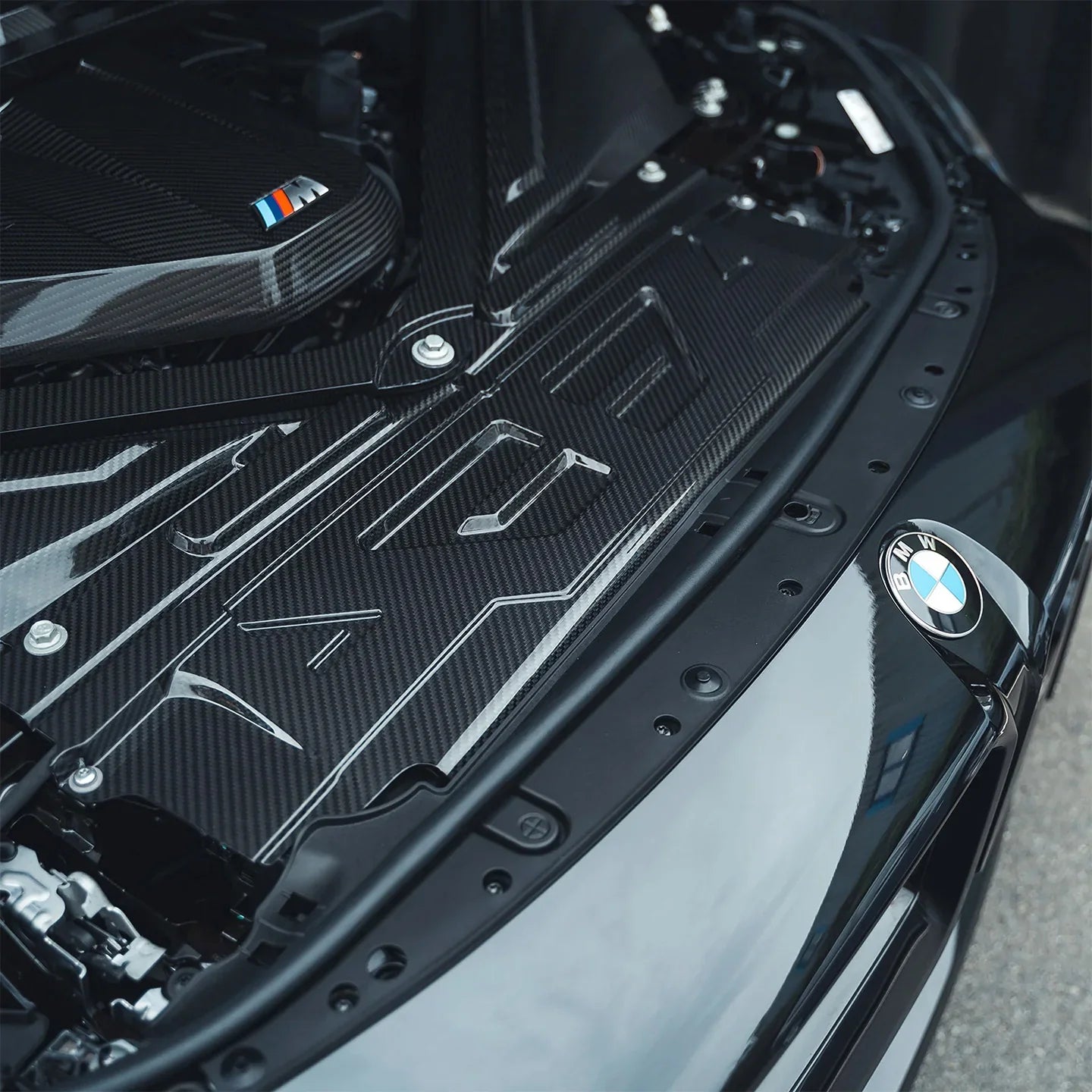 BMW G87 M2 / G80 M3 / G82 M4 Carbonfaser-Motoransaugabdeckung - TOPSTH Designs