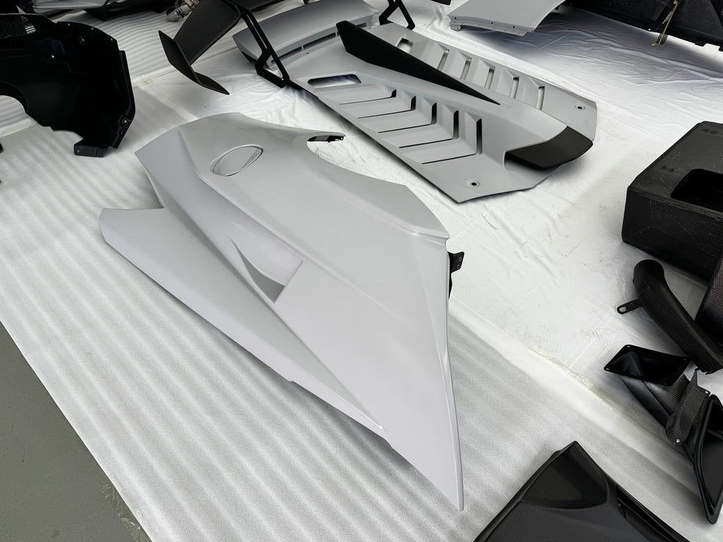 Lamborghini Pre-Preg Carbonfaser-Bodykit im STO-Stil für Huracan LP580 LP610 