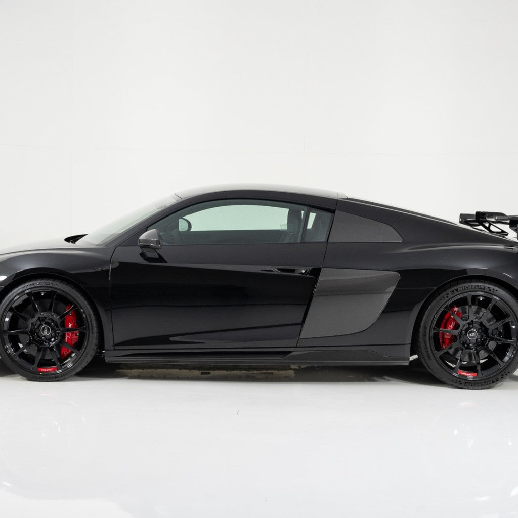 Audi Pre-Pregged Carbon Fiber Performance Style Side Skirts for R8 Gen 2 FL