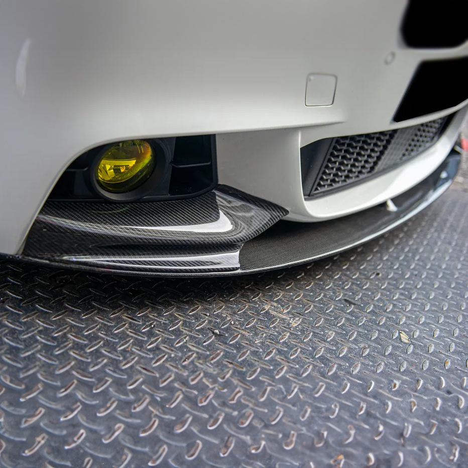 Divisor delantero BMW de fibra de carbono estilo M Performance para F10 