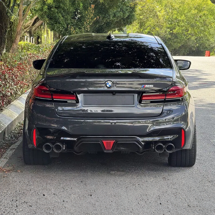 BMW Carbonfaser-Heckdiffusor im CS-Stil für F90 M5 (2018-2023) 