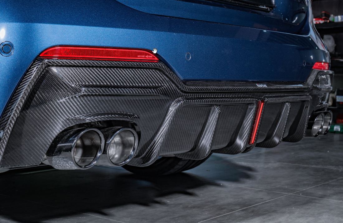 BMW Carbon Fiber Karbel Style Rear Diffuser for G22 (2020+)