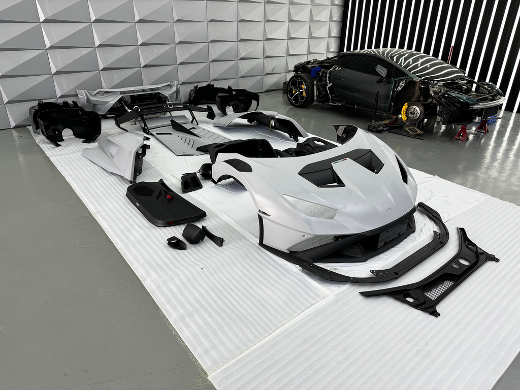 Lamborghini Pre-Preg Carbonfaser-Bodykit im STO-Stil für Huracan LP580 LP610 