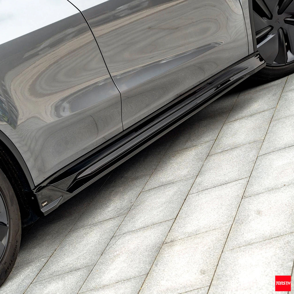 TOPSTH BOTC Style ABS Body Kit for 2025+ Tesla Model Y juniper, Front 3 Quarter View.