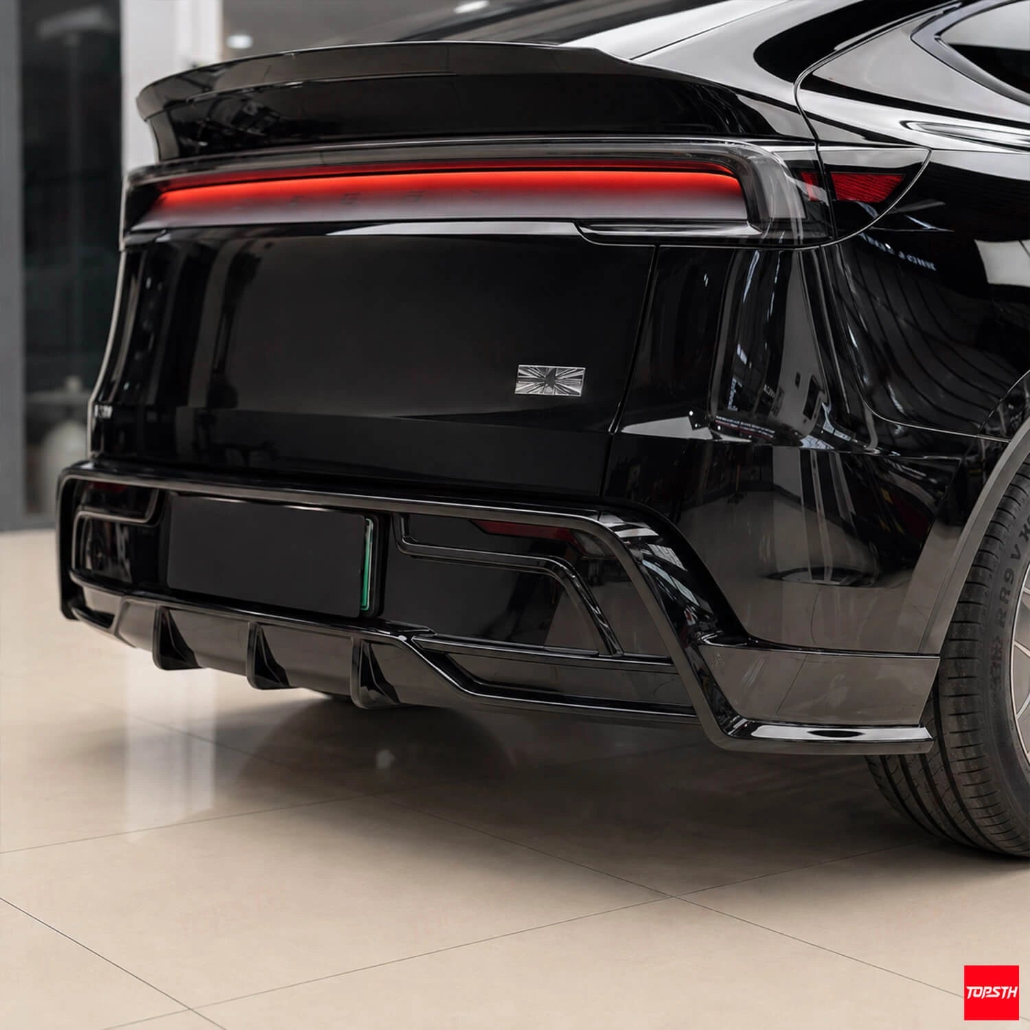  TOPSTH MRK Style ABS Body Kit for 2025+ Tesla Model YL, Rear Diffuser Detail.