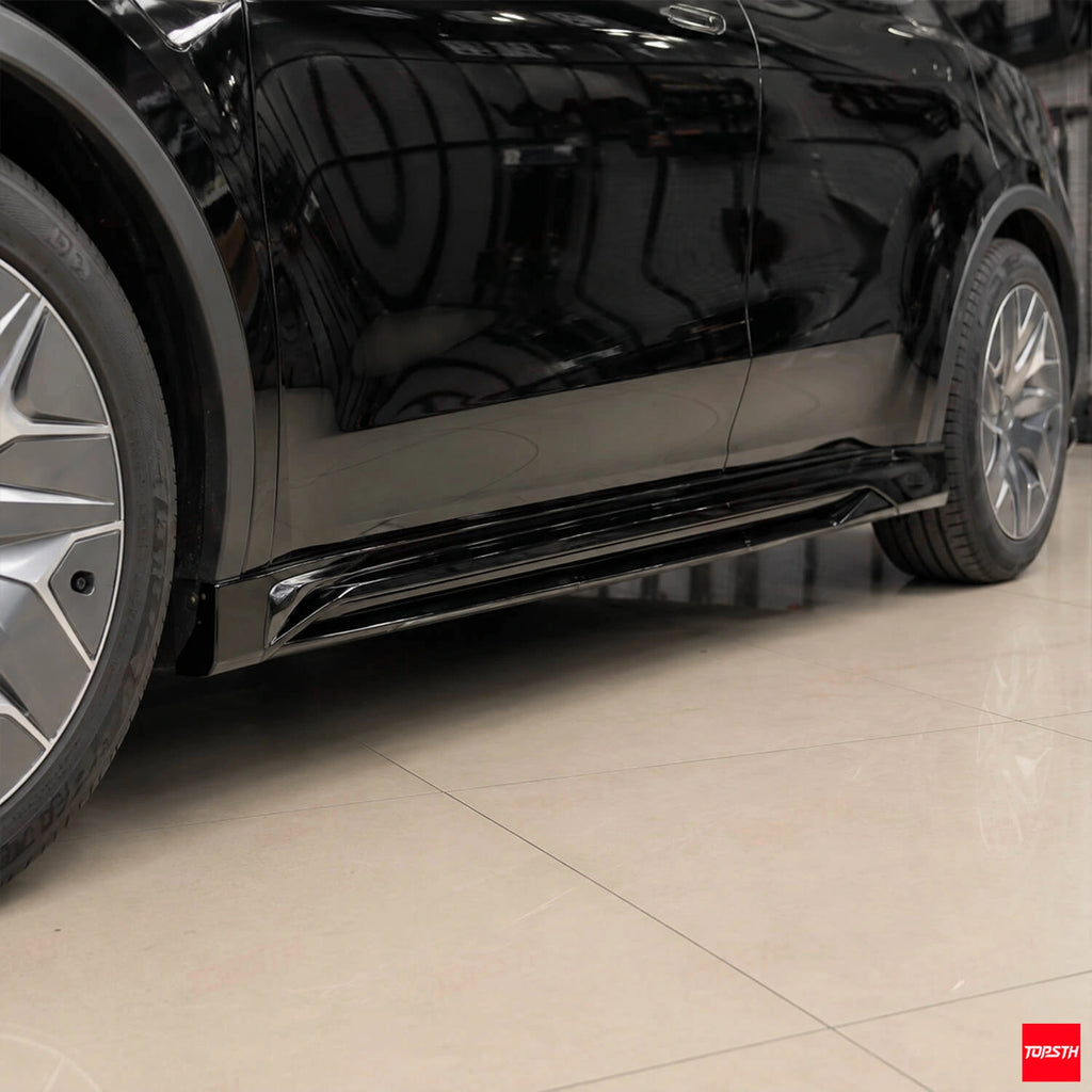 TOPSTH MRK Style ABS Body Kit for 2025+ Tesla Model YL, Side Skirts Detail.