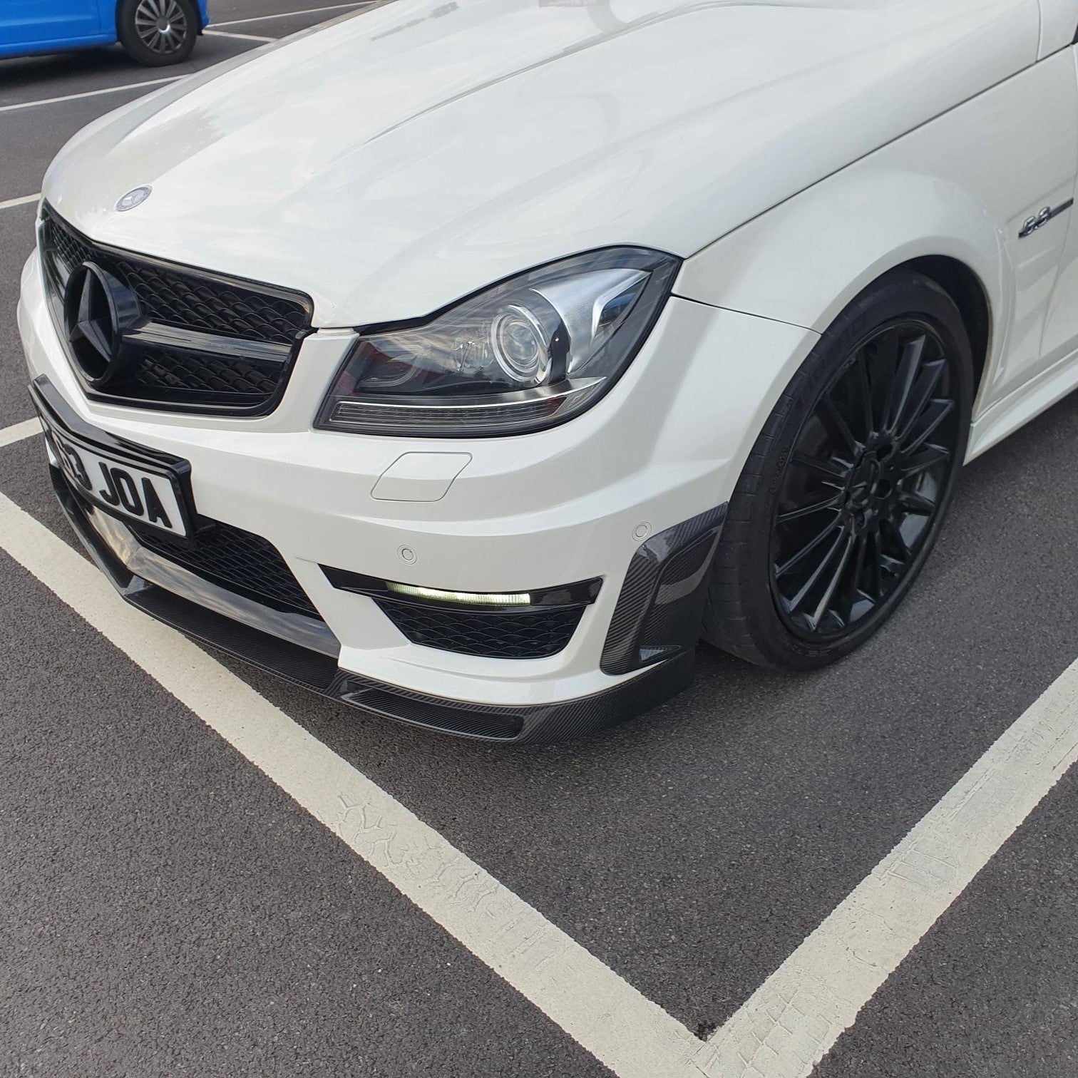 Mercedes-Benz Carbon Fiber Frontstoßstange Lüftungsgitter für W204 C63 FL