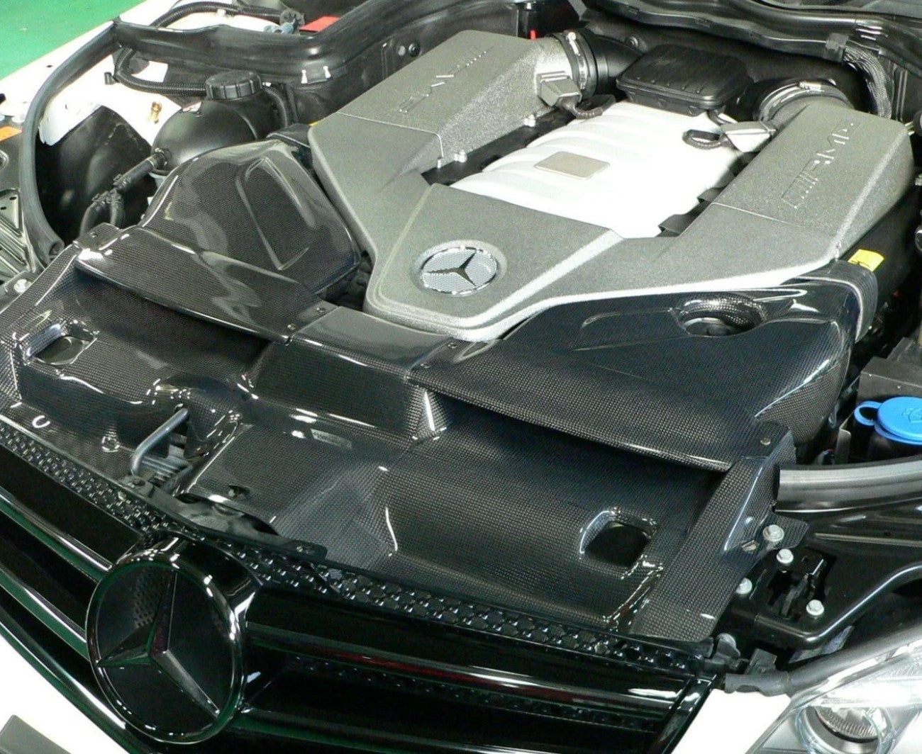 Mercedes Pre-Preg Carbonfaser-Lufteinlässe für W204 C63