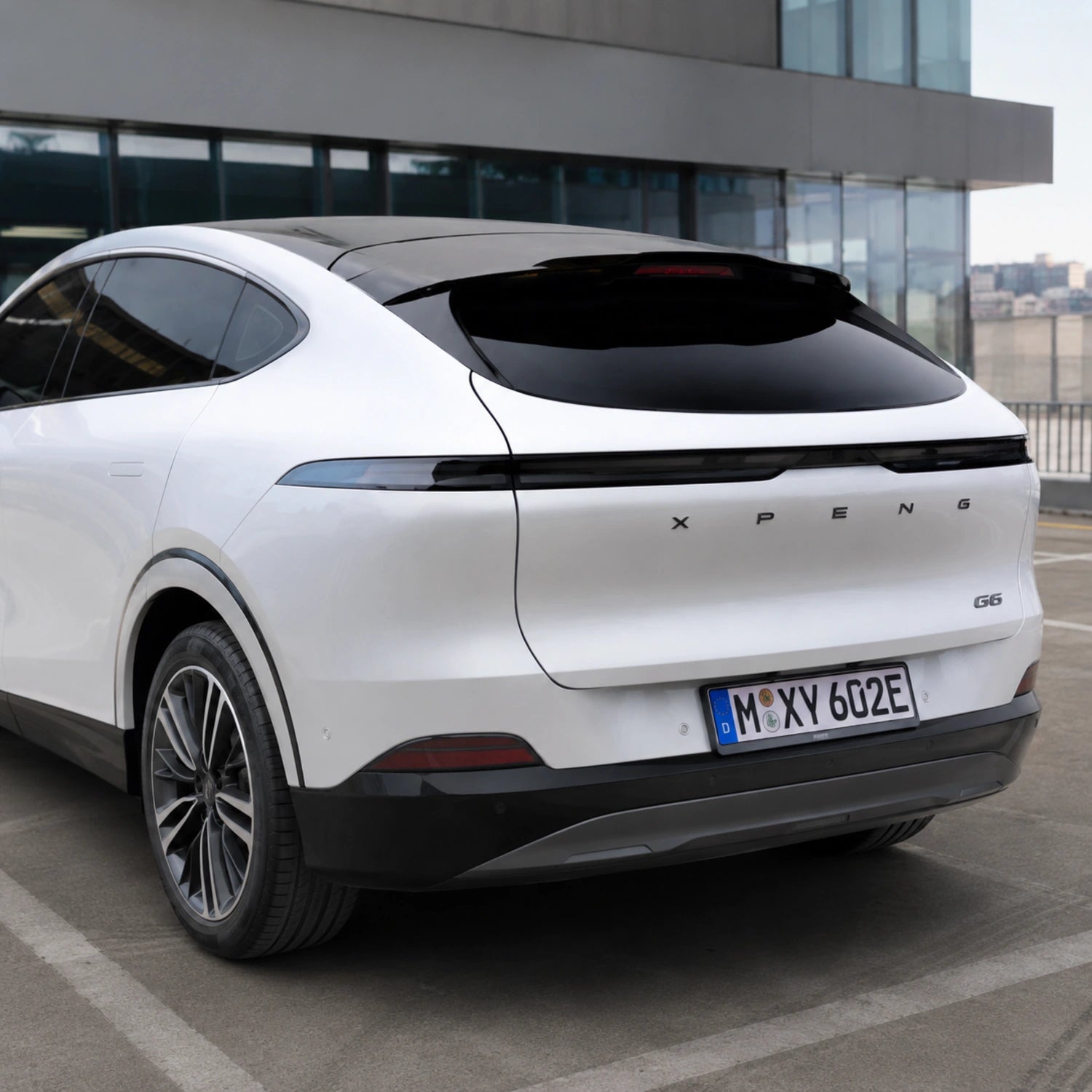 TOPSTH Sport Style ABS Rear Spoiler for 2025+ XPeng G6, Rear View.