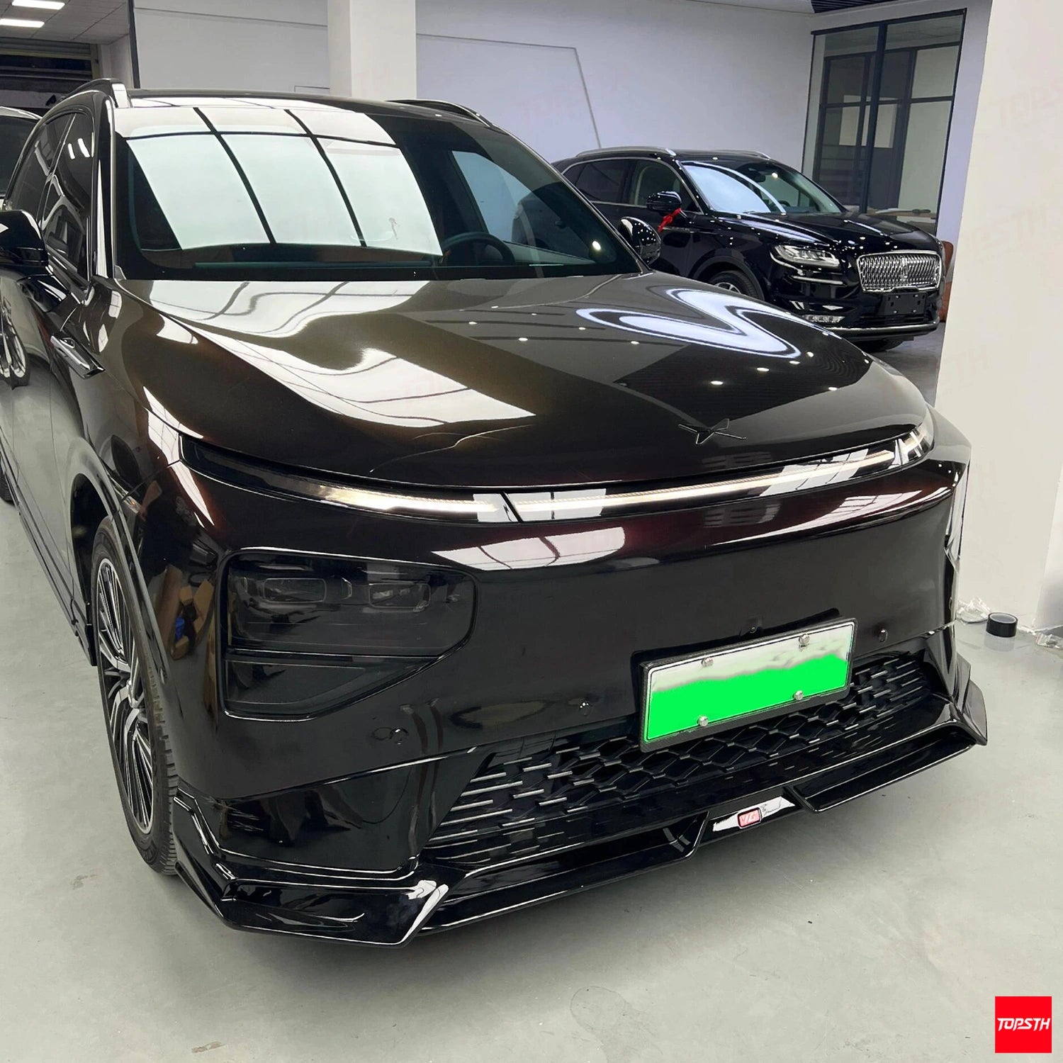 TOPSTH YG Style ABS Body Kit for 2025+ XPeng G9, Front View.