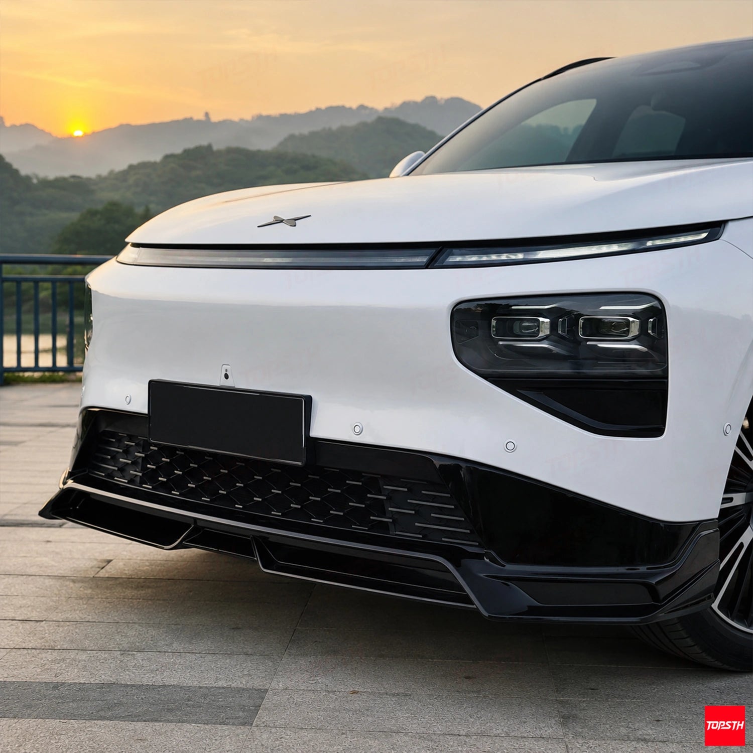 TOPSTH YG Style ABS Body Kit for 2025+ XPeng G9, Rear View.