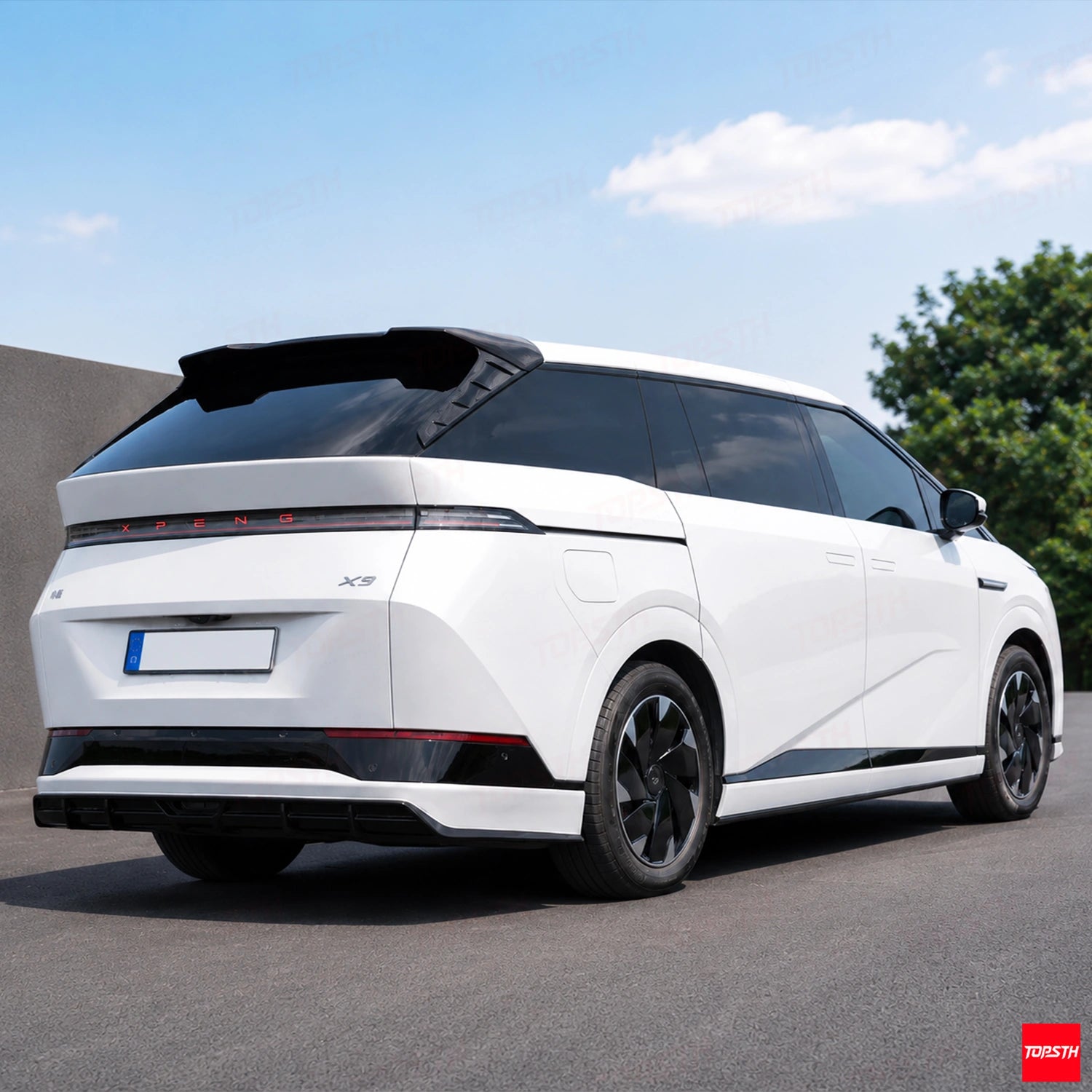 TOPSTH YG Style ABS Rear Spoiler for 2024+ XPeng X9, Side Profile.